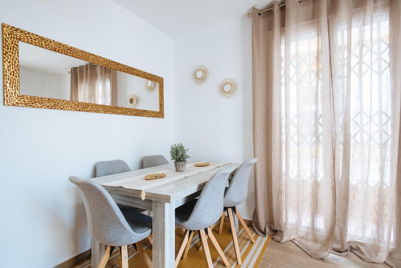 El Apartamento Del Reloj De Sol Σεβίλλη Εξωτερικό φωτογραφία